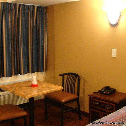 Oasis Motel In Brooklyn New York Room photo